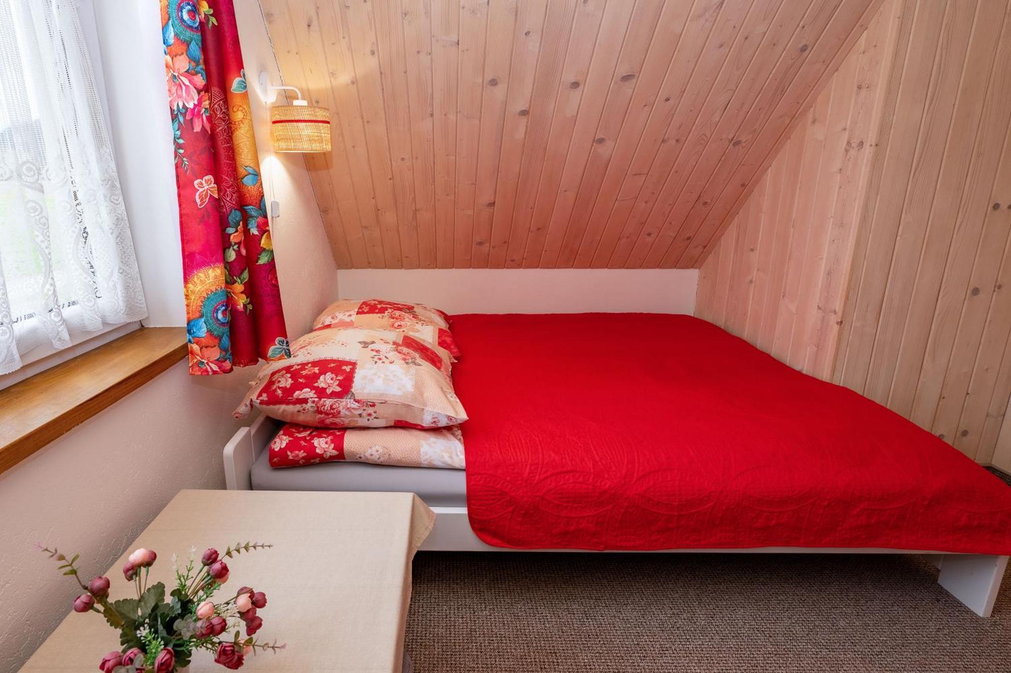 Bieszczadzkie Brzegi Apartman Ustrzyki Dolne Kültér fotó