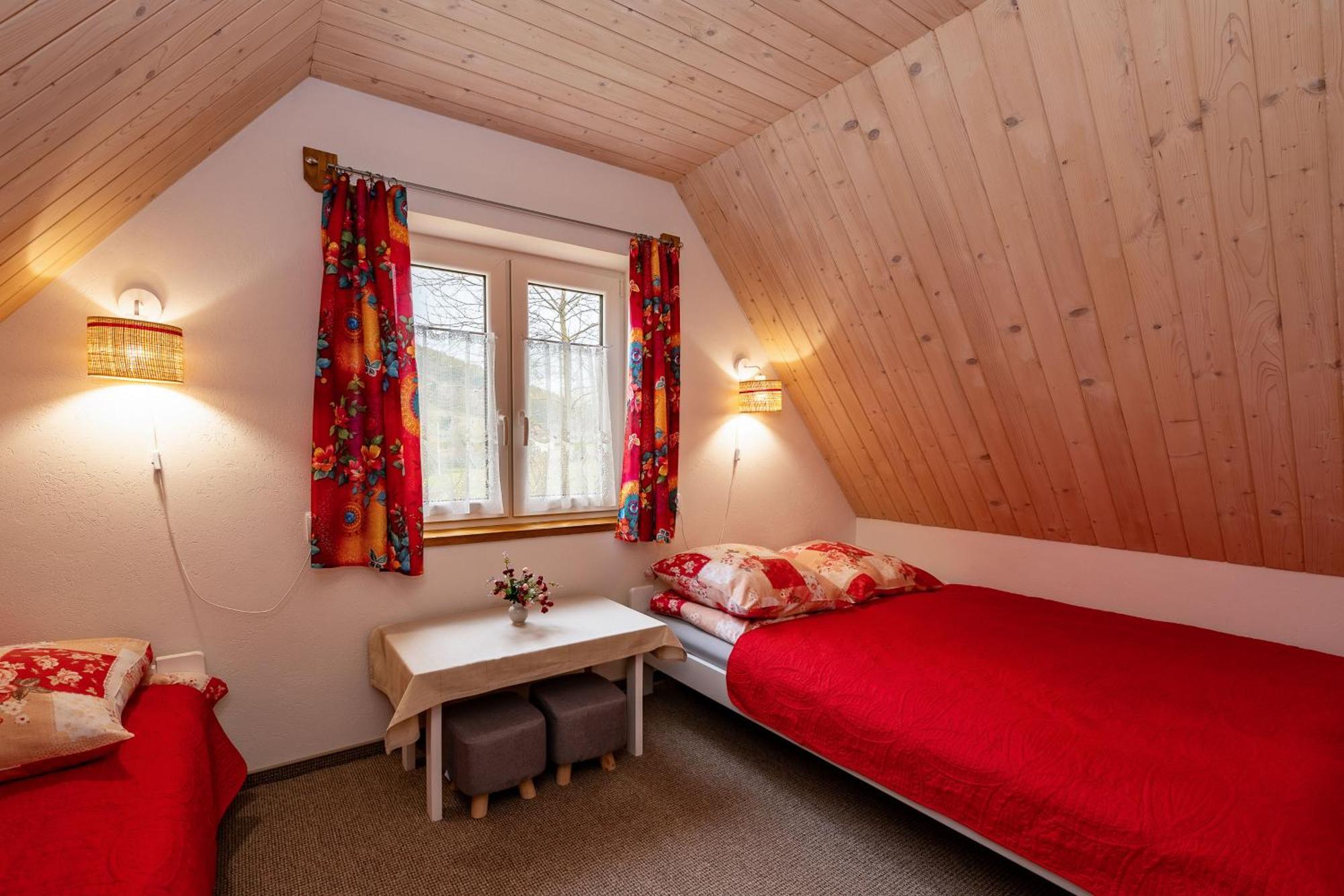 Bieszczadzkie Brzegi Apartman Ustrzyki Dolne Kültér fotó